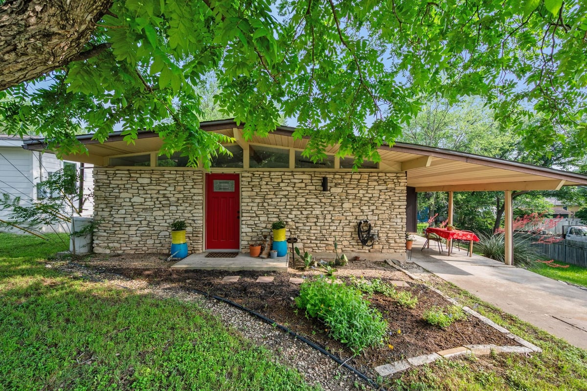 View 1413 S Redondo Dr in Oak Lawn Sec 03 1413 S Redondo Dr - front exterior - Luxury home in Oak Lawn Sec 03, Austin, TX