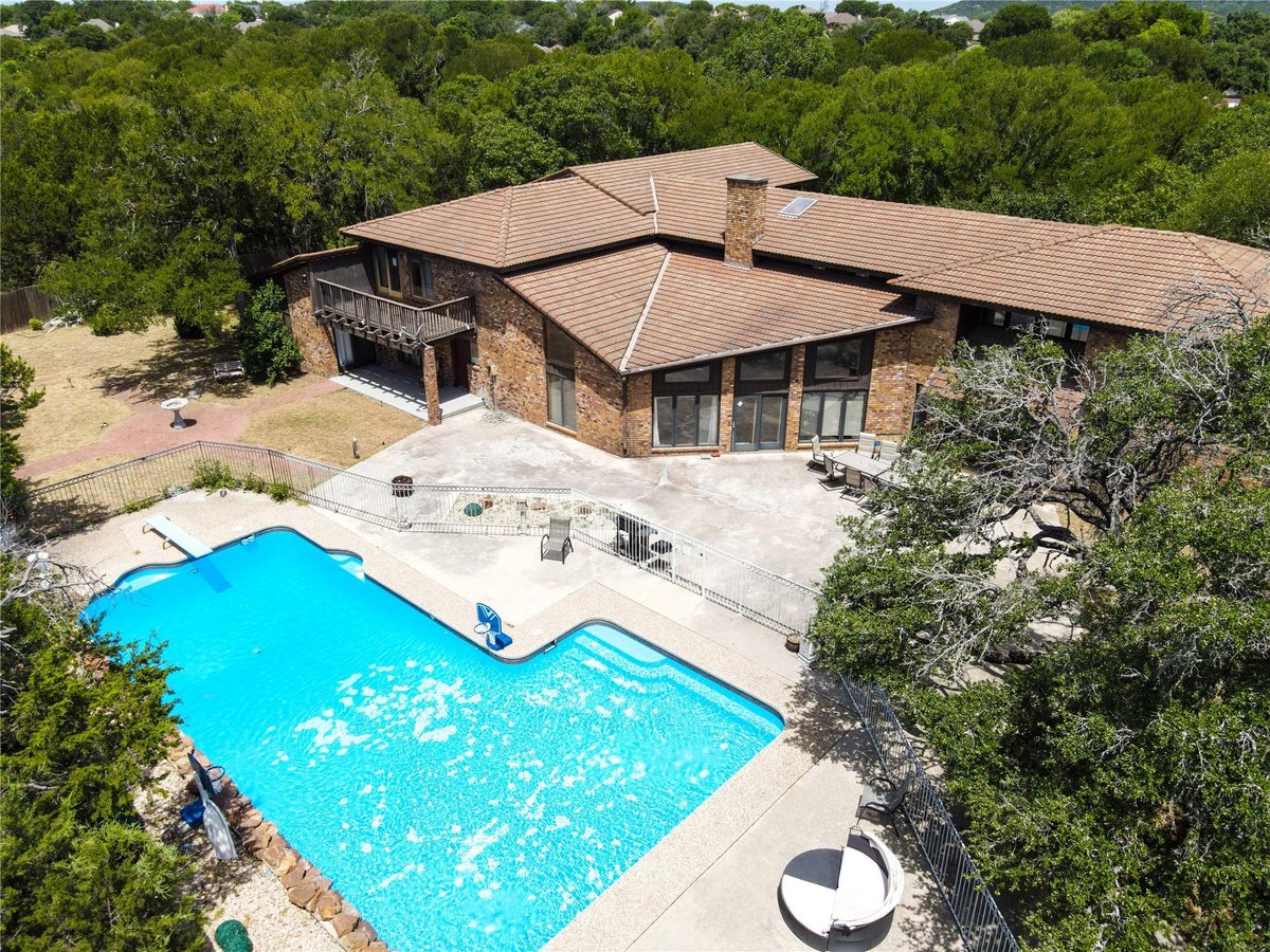 View 1414 Eagle Trl in W P Hardeman 1414 Eagle Trl - front exterior - Luxury home in W P Hardeman, Copperas Cove, TX