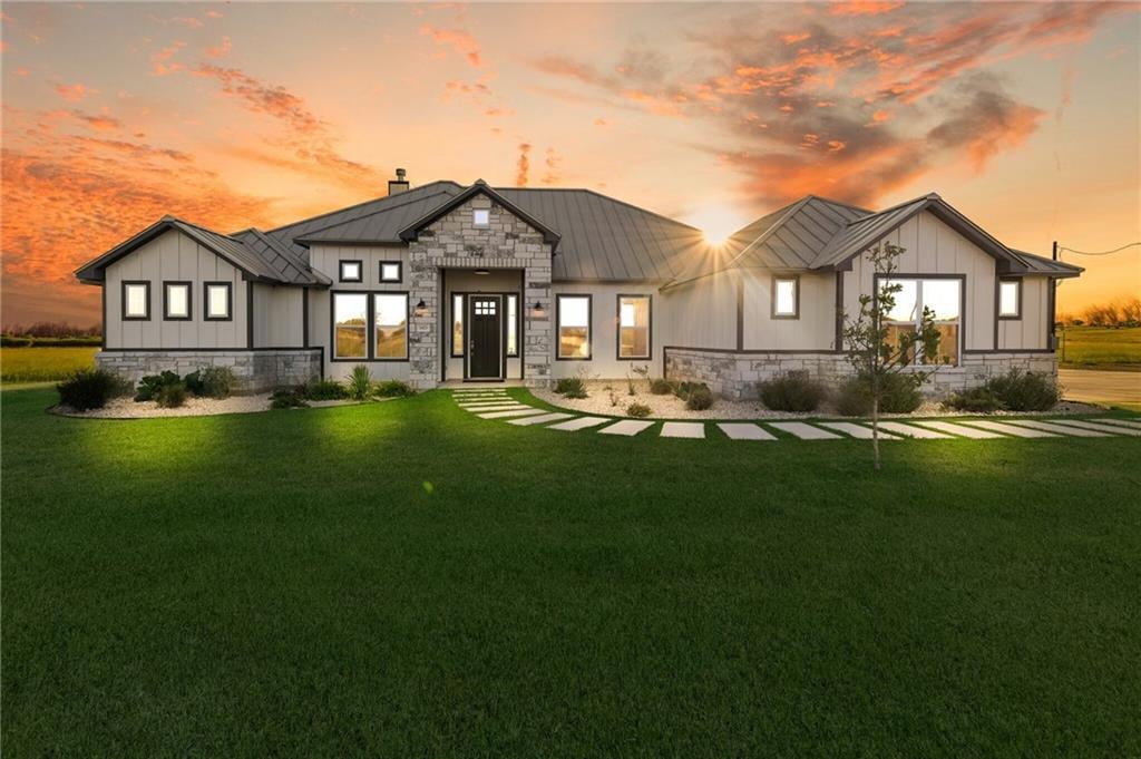 View 1415 Branch RD 1415 Branch RD - front exterior - Luxury home in Seguin, TX