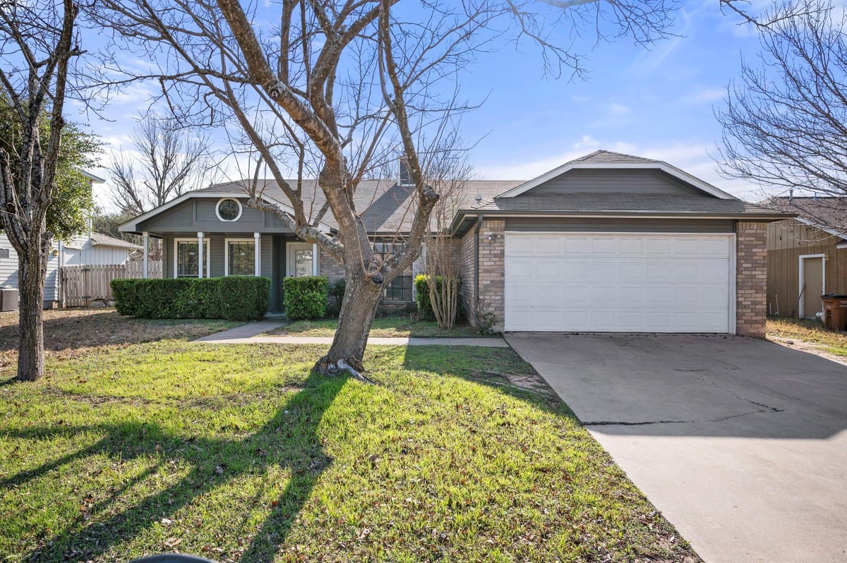 View 1417 Charolais Dr in Gracywoods Sec 05 1417 Charolais Dr - front exterior - Luxury home in Gracywoods Sec 05, Austin, TX
