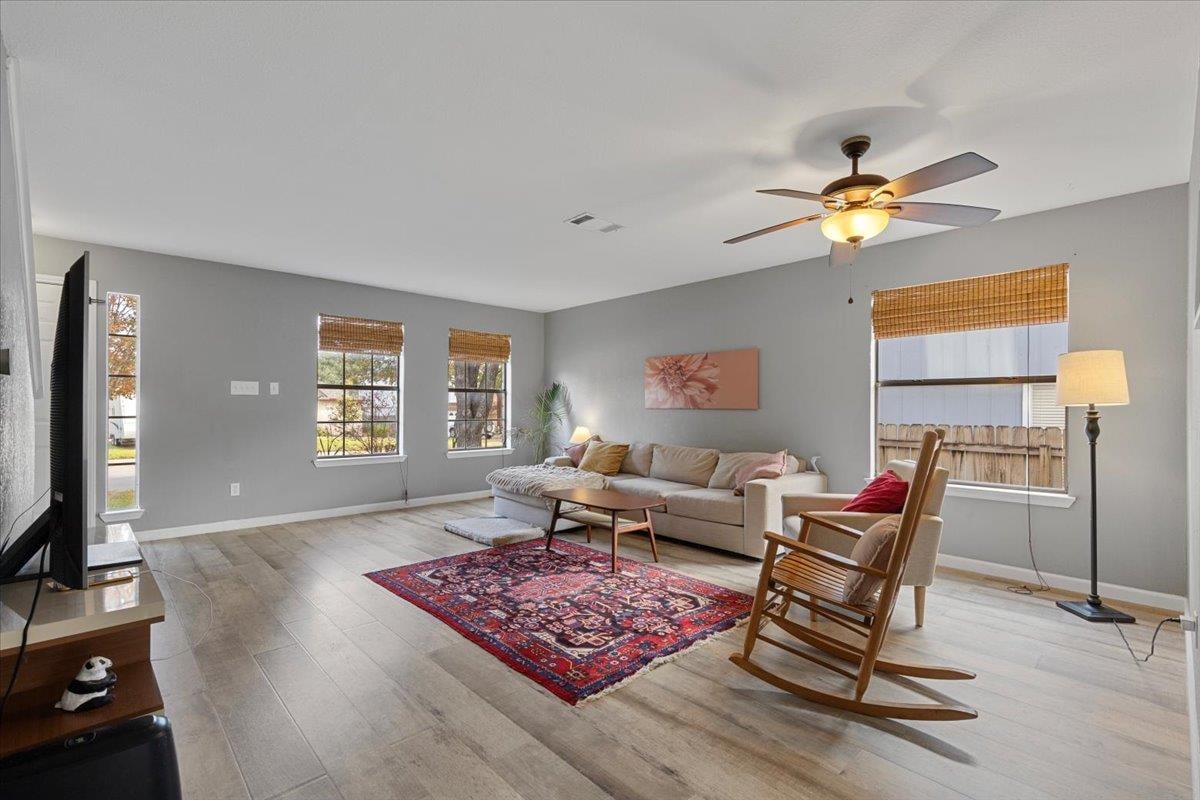 Primary bedroom at 1417 Deer Ledge Trl - 3 bed 2 bath home