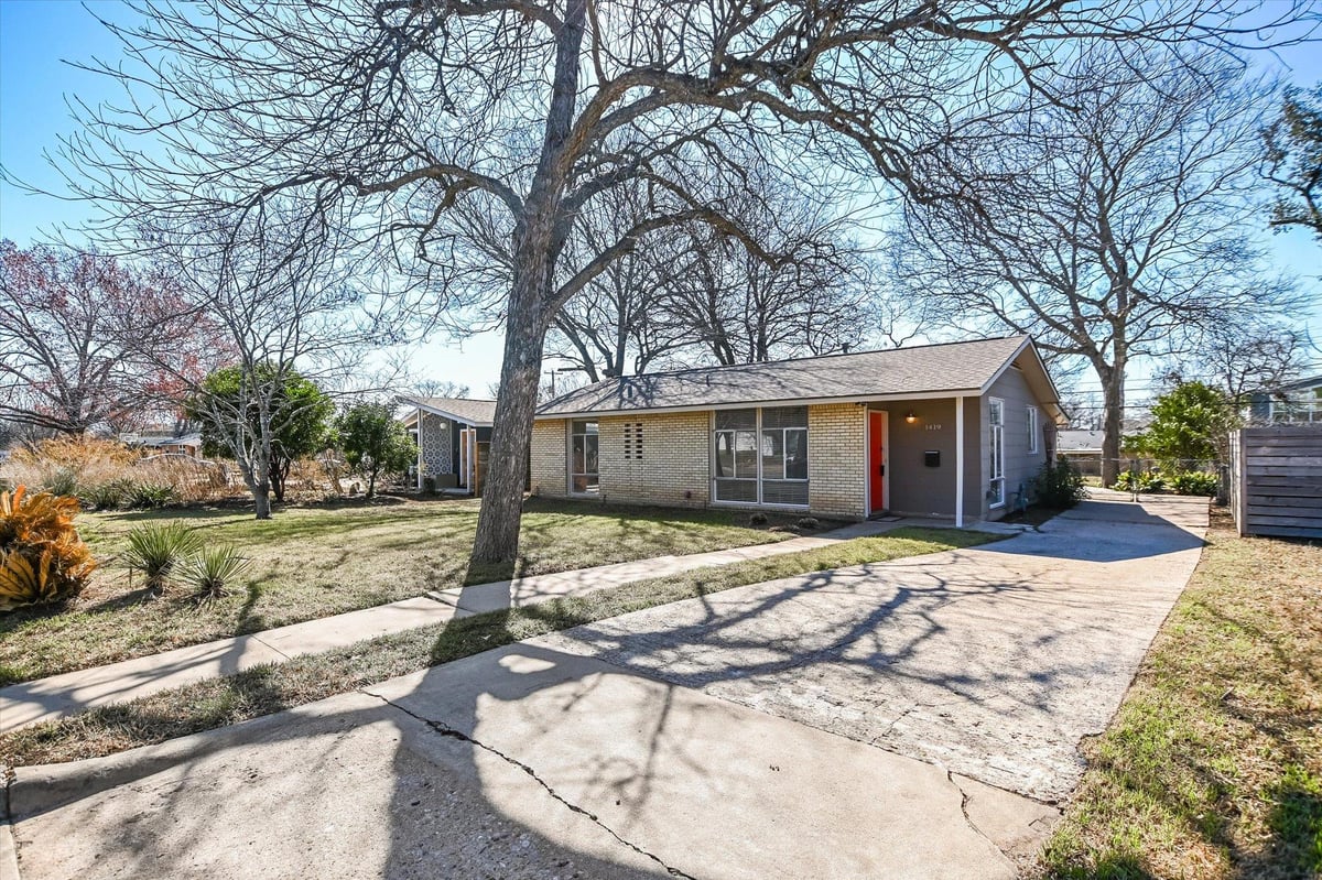 View 1419 Corona DR in Delwood 04 Sec B 1419 Corona DR - property photo 1 - Luxury home in Delwood 04 Sec B, Austin, TX