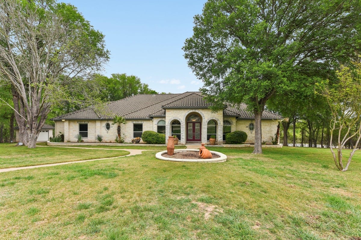 Kitchen at 142 Llano Ct - 3 bed 3 bath home