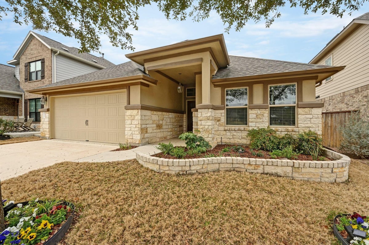 View 142 Rosling Dr in White Oak Preserve Sec Two 142 Rosling Dr - property photo 1 - Luxury home in White Oak Preserve Sec Two, Buda, TX