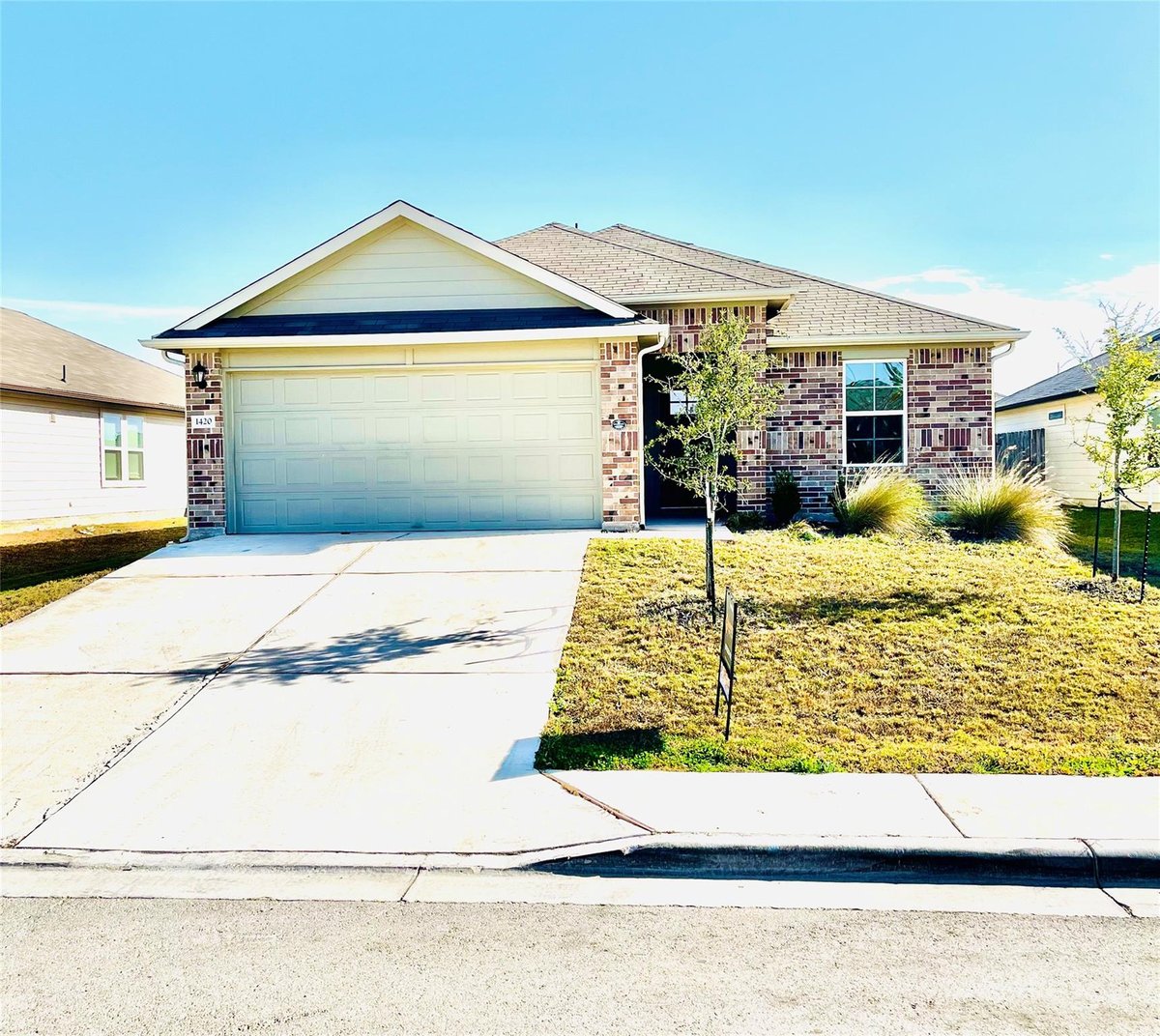 View 1420 London Way in Vintage Spgs Sub 1420 London Way - front exterior - Luxury home in Vintage Spgs Sub, Lockhart, TX