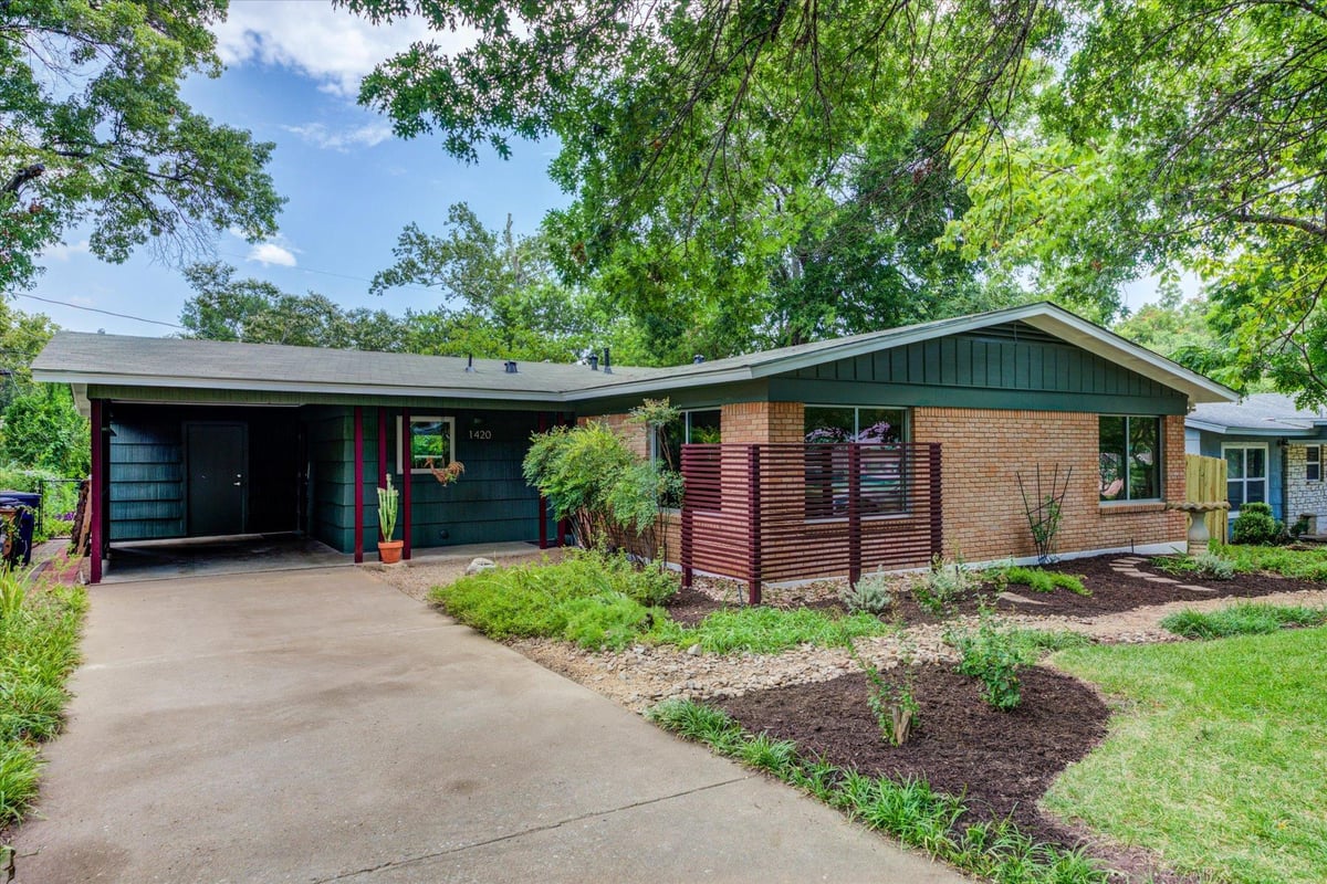 View 1420 Yorkshire Dr in Gaston Park 1420 Yorkshire Dr - front exterior - Luxury home in Gaston Park, Austin, TX