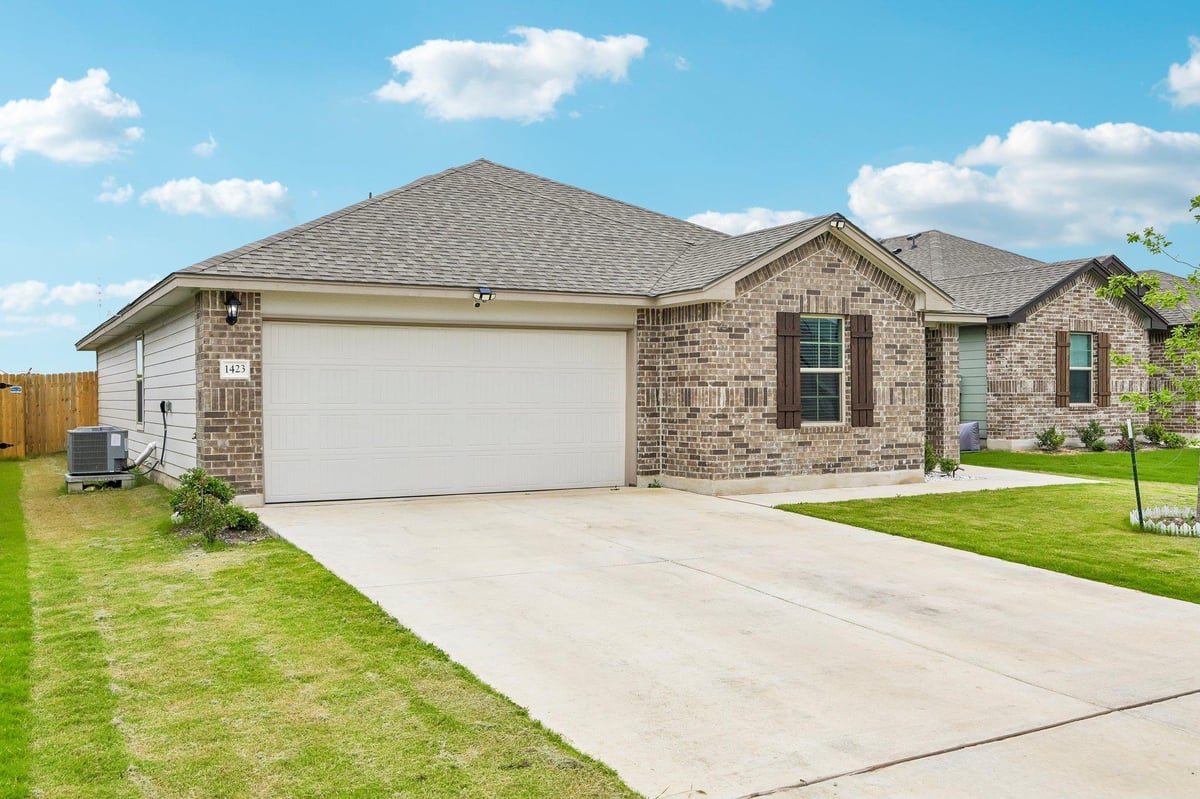 Kitchen at 1423 Athan Dr - 3 bed 2 bath home