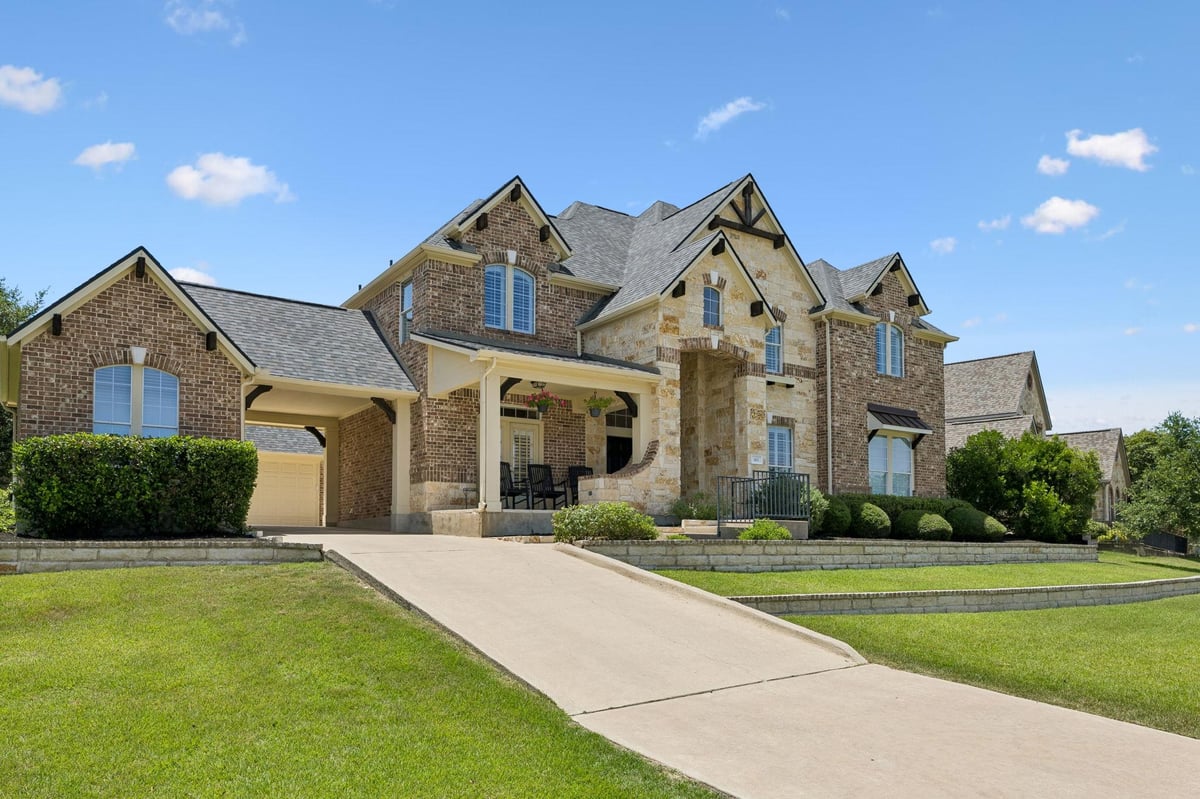 View 143 Desert Willow WAY in High Pointe Ph 2 Sec 2A 143 Desert Willow WAY - property photo 1 - Luxury home in High Pointe Ph 2 Sec 2A, Austin, TX