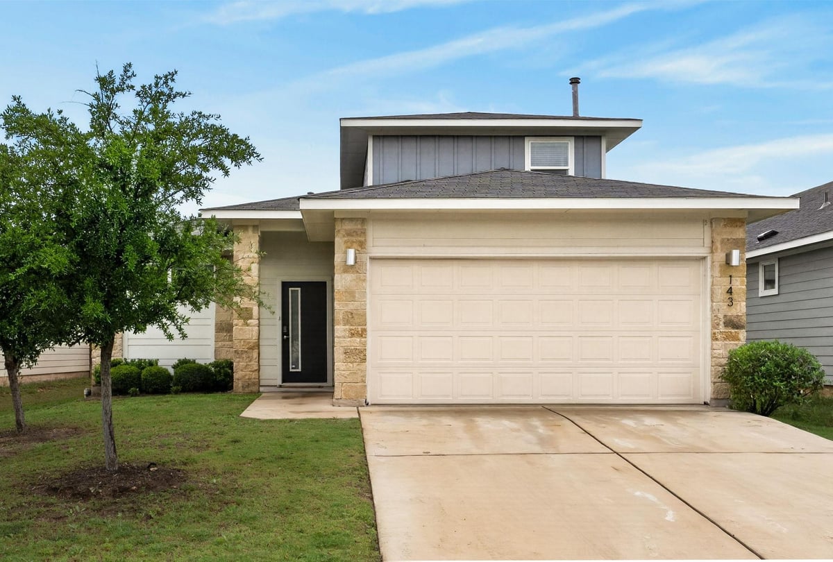 View 143 Shawii Pass in Wildleaf Ph 3 143 Shawii Pass - front exterior - Luxury home in Wildleaf Ph 3, Leander, TX