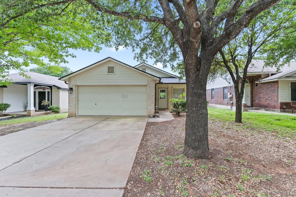 View 14320 Teacup LN in Gaston-Sheldon Sec 01 14320 Teacup LN - front exterior - Luxury home in Gaston-Sheldon Sec 01, Pflugerville, TX