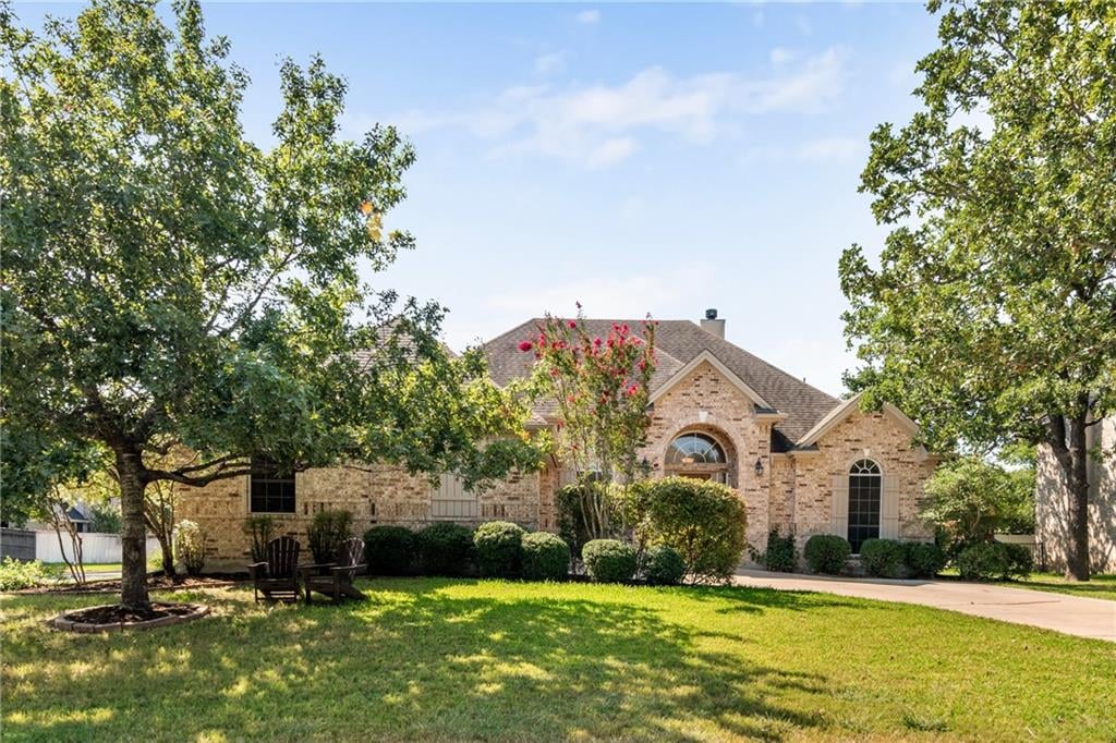 View 144 Fairwood DR 144 Fairwood DR - front exterior - Luxury home in Georgetown, TX