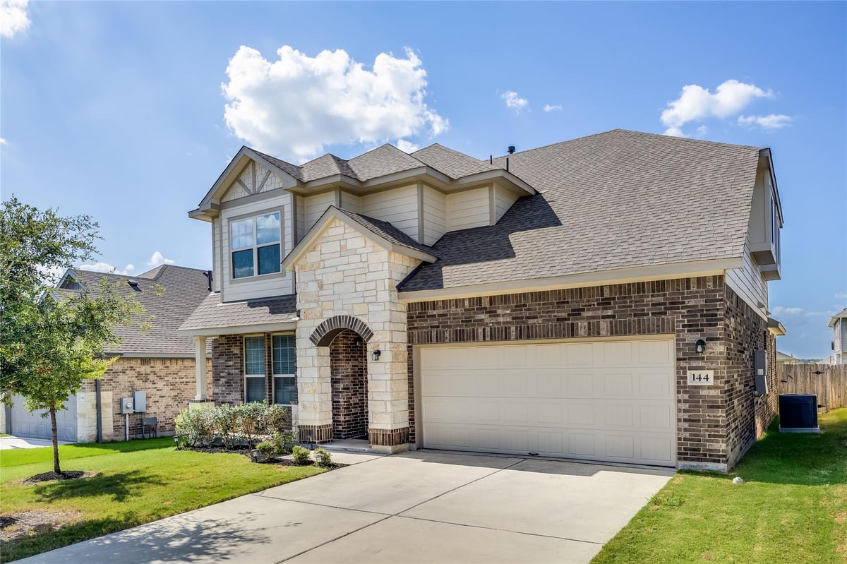 View 144 Falkland ST in STAR RANCH 144 Falkland ST - front exterior - Luxury home in STAR RANCH, Hutto, TX