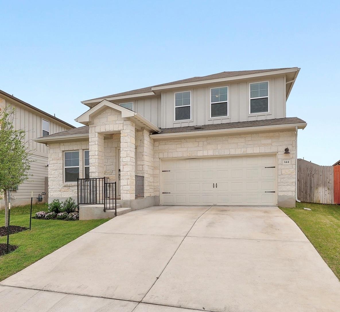 Primary bedroom at 144 Sun Grove Trl - 5 bed 3 bath home