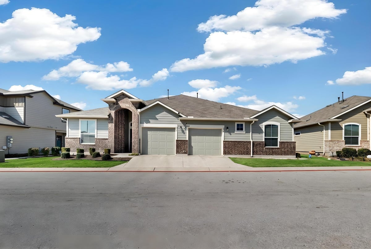 Living area at 14409 Frankel Loop Unit #33A - 3 bed 2 bath home