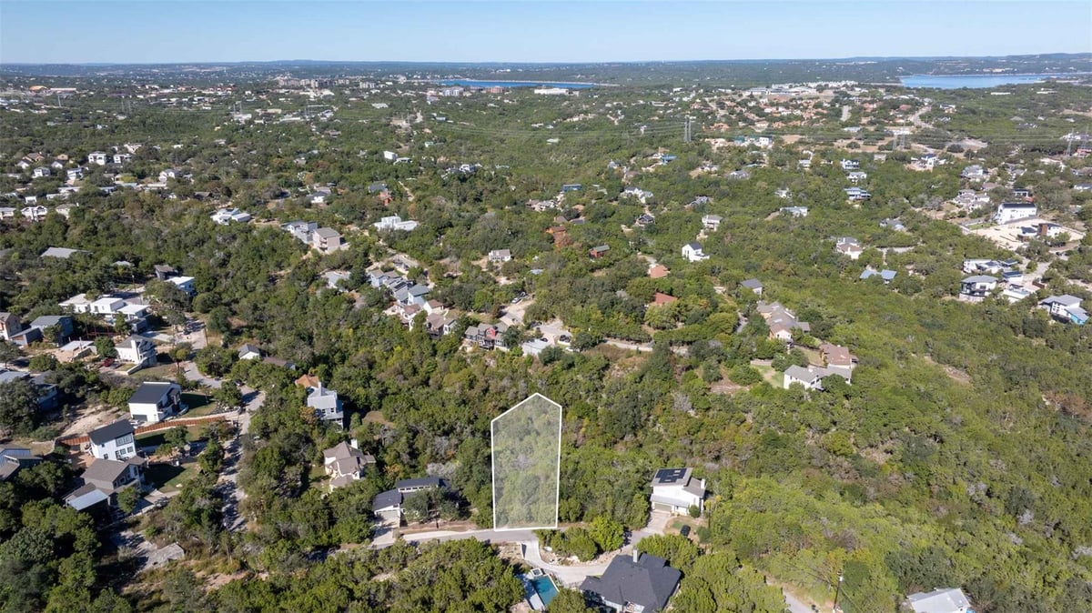 View 14414 Hunters Pass in Apache Shores Sec 02 14414 Hunters Pass - front exterior - Luxury lot in Apache Shores Sec 02, Austin, TX