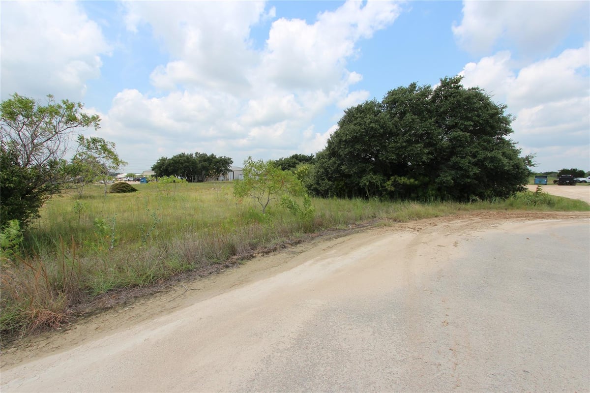 View 145 Bevers Rd in Amifast Indust Park 145 Bevers Rd - front exterior - Luxury home in Amifast Indust Park, Liberty Hill, TX