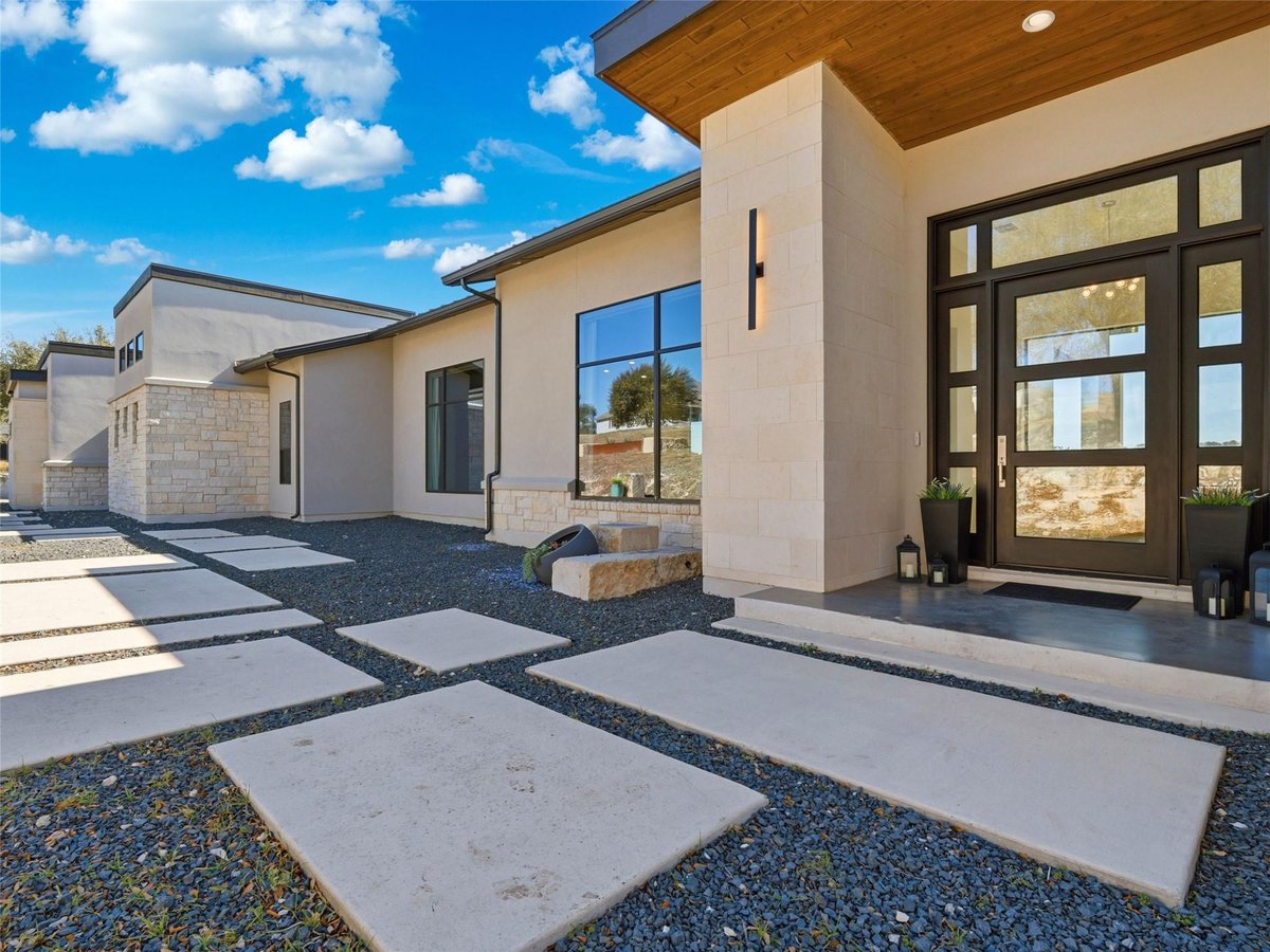 Kitchen at 1454 Via Principale - 4 bed 3 bath home