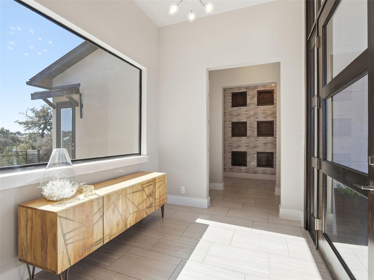 Bathroom at 1454 Via Principale - 4 bed 3 bath home