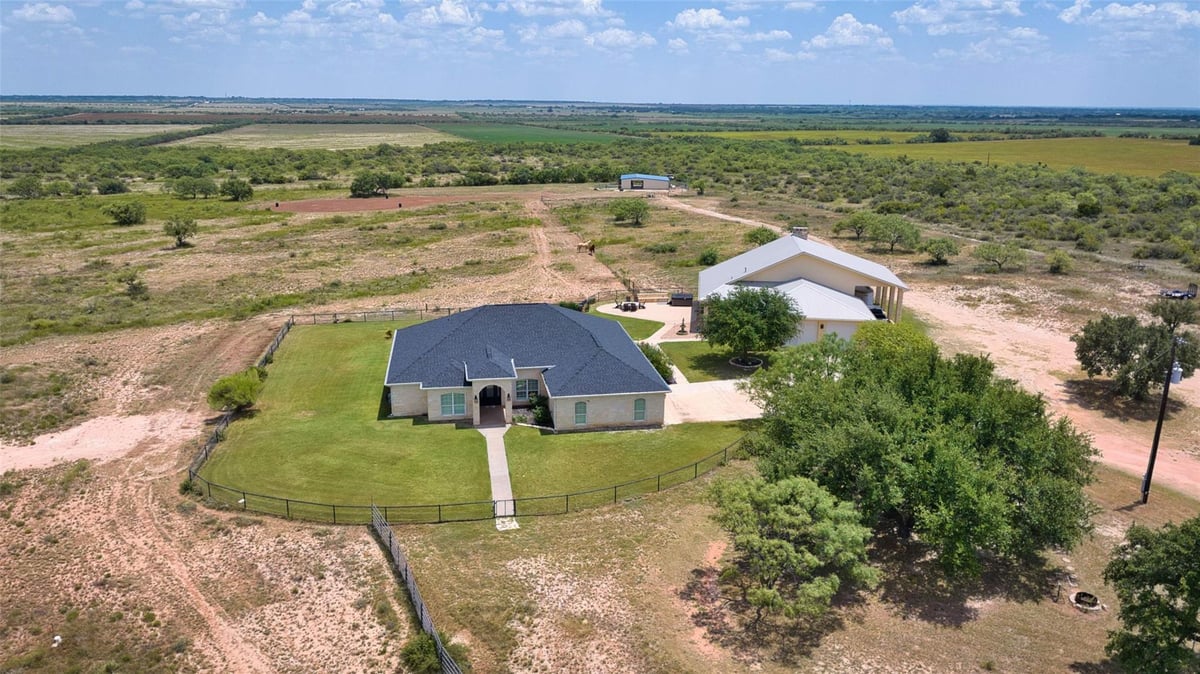 View 1456 N Us Highway 283 in Brady 1456 N Us Highway 283, photo 1 of 40, Brady, Brady, TX