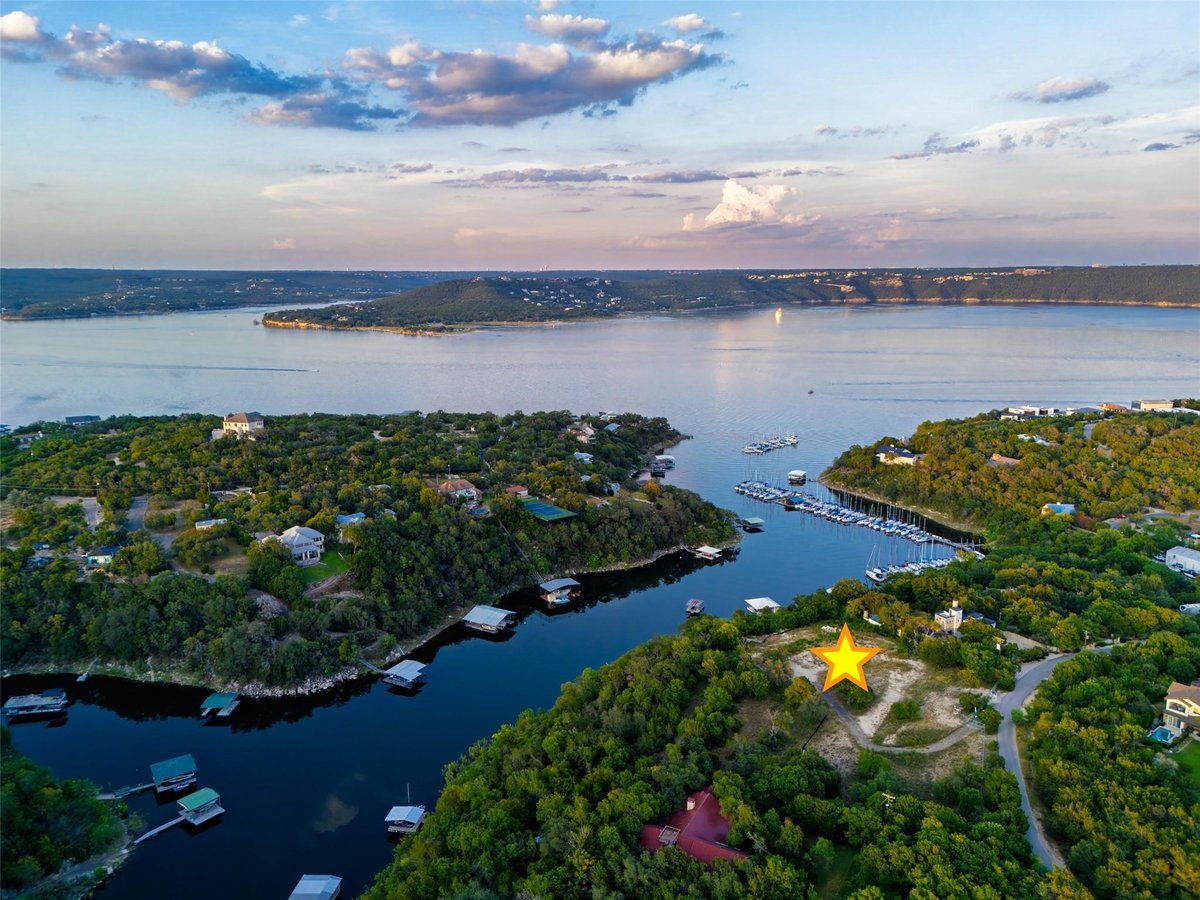 View 14610 Agarita RD in Commander's Point on Lake Travis 14610 Agarita RD - property photo 1 - Luxury lot in Commander's Point on Lake Travis, Austin, TX
