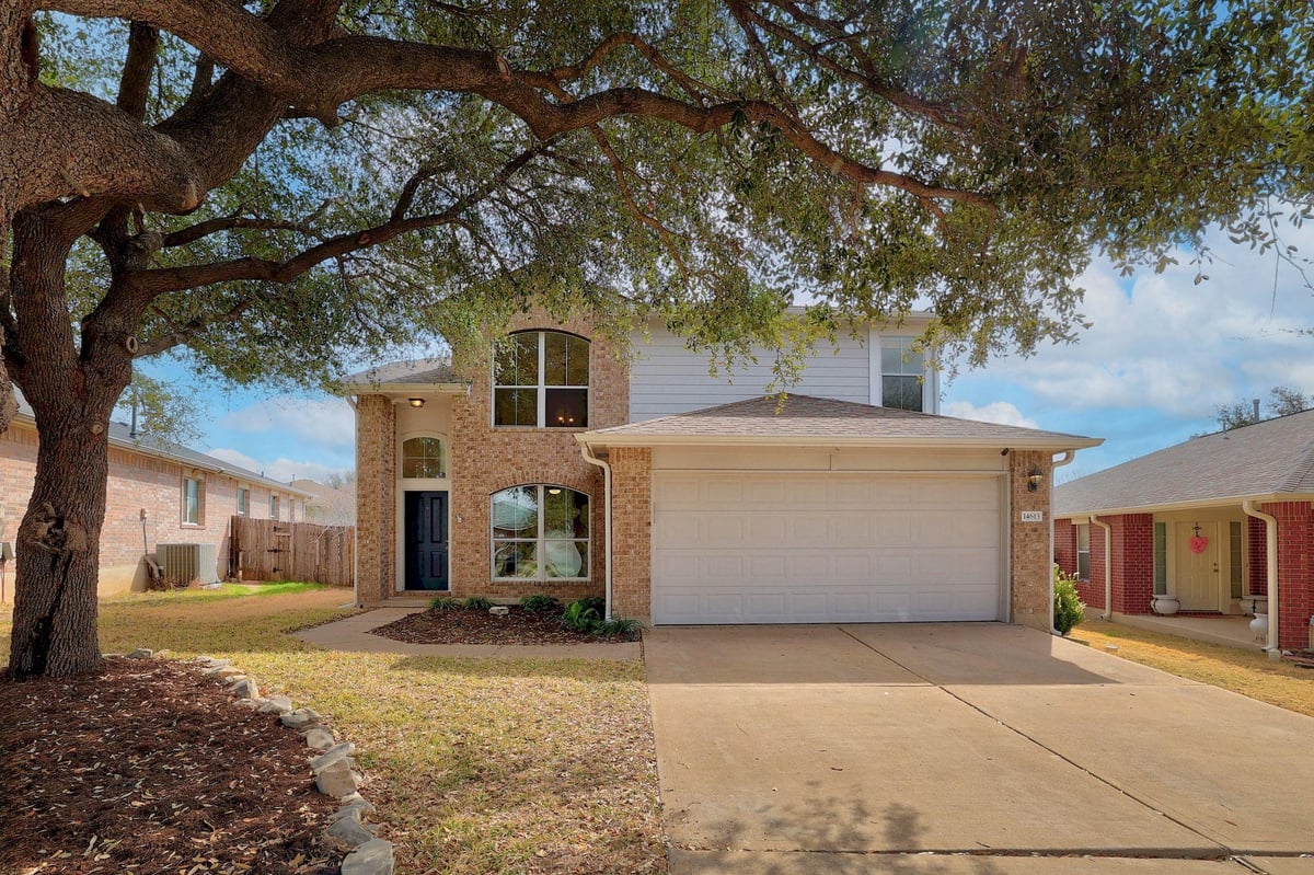 View 14613 Ginseng Cv in Gaston-Sheldon Sec 03 14613 Ginseng Cv - property photo 1 - Luxury home in Gaston-Sheldon Sec 03, Pflugerville, TX