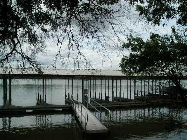 View 1462 Las Entradas DR 1462 Las Entradas DR - front exterior - Luxury lot in Spicewood, TX