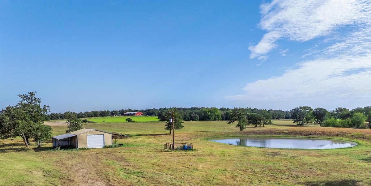 View 1463 Cr 324 in A271 1463 Cr 324 - front exterior - Luxury home in A271, Lincoln, TX