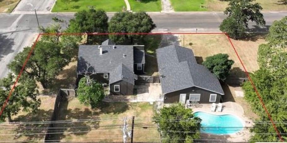 View 1479 E Hempstead St in Knox 1479 E Hempstead St - front exterior - Luxury home in Knox, Giddings, TX
