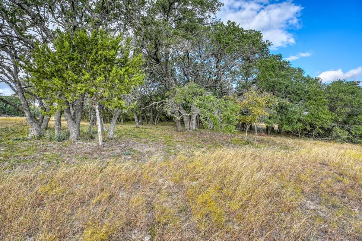 Living area at 149 County Road 103 - none, Lampasas, TX
