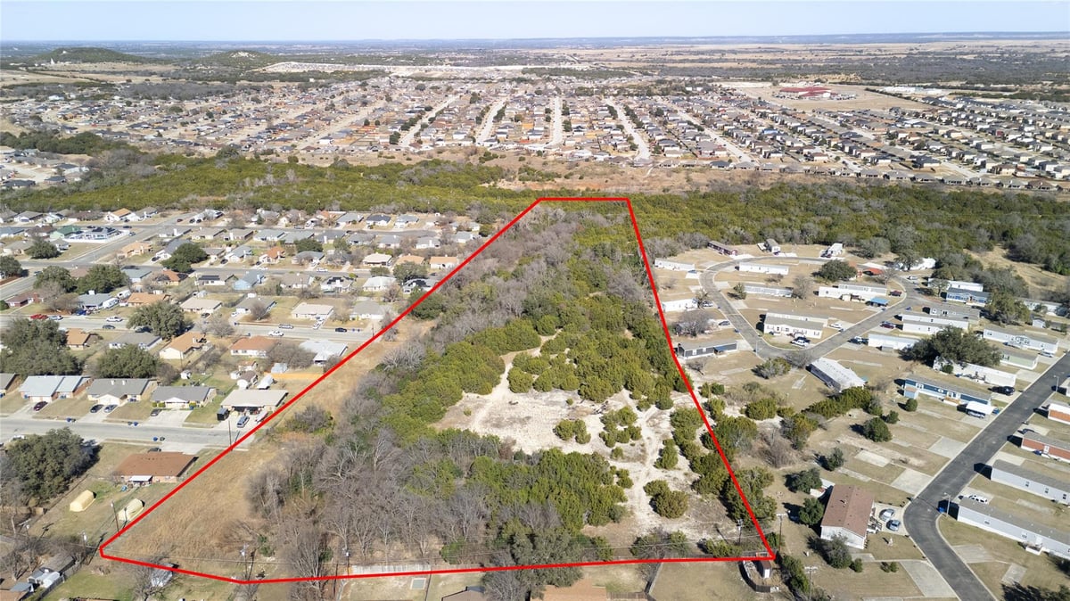 View 149 Halter Dr in J T Monroe 149 Halter Dr - front exterior - Luxury lot in J T Monroe, Copperas Cove, TX