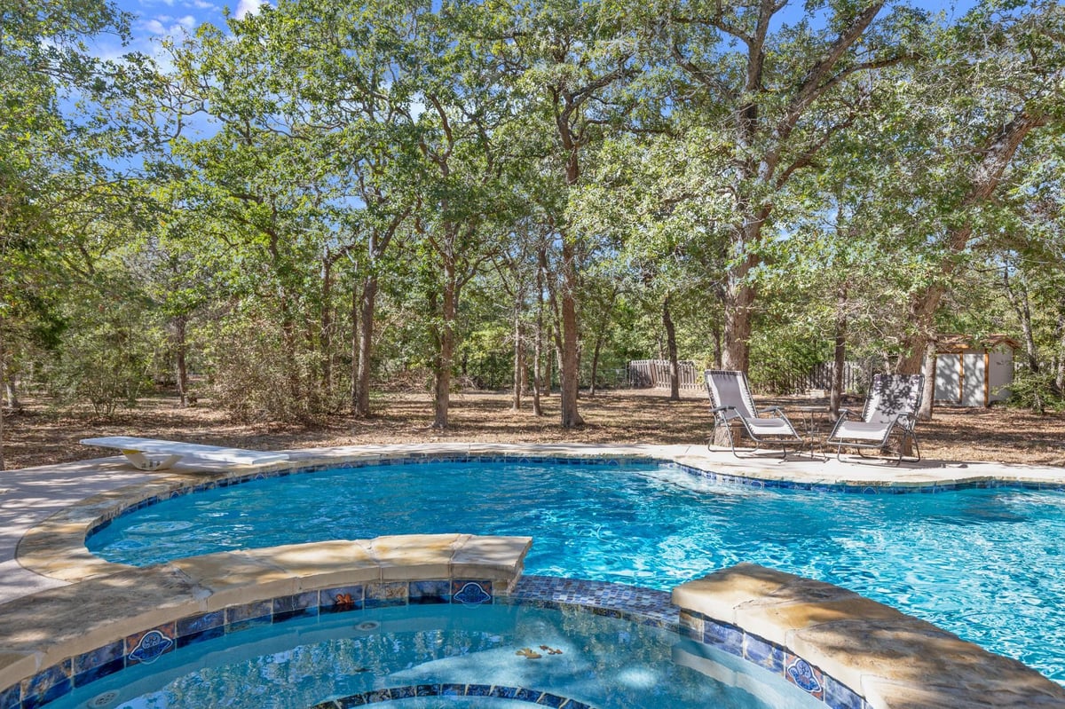 Primary bedroom at 149 Spanish Oak Trl - 4 bed 2 bath home