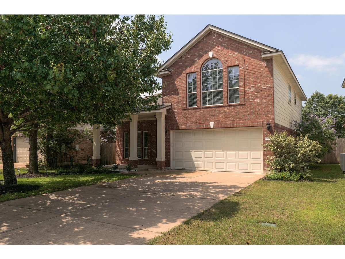 View 14908 Mistletoe Heights Dr in Avery Ranch Far West Ph 01 Sec 03 14908 Mistletoe Heights Dr - front exterior - Luxury home in Avery Ranch Far West Ph 01 Sec 03, Austin, TX