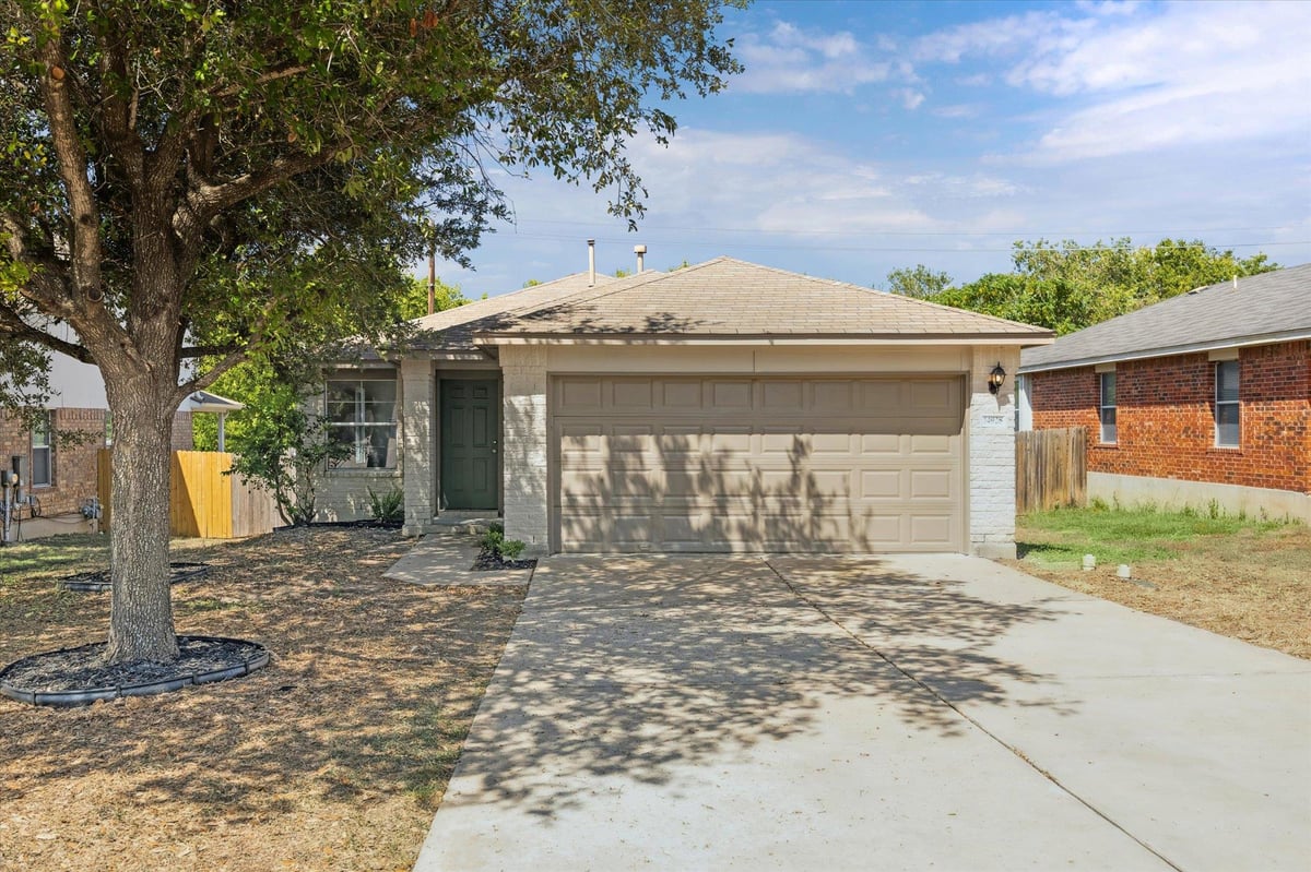 View 14928 Sassafras Trl in Gaston-Sheldon Sec 03 14928 Sassafras Trl - property photo 1 - Luxury home in Gaston-Sheldon Sec 03, Pflugerville, TX