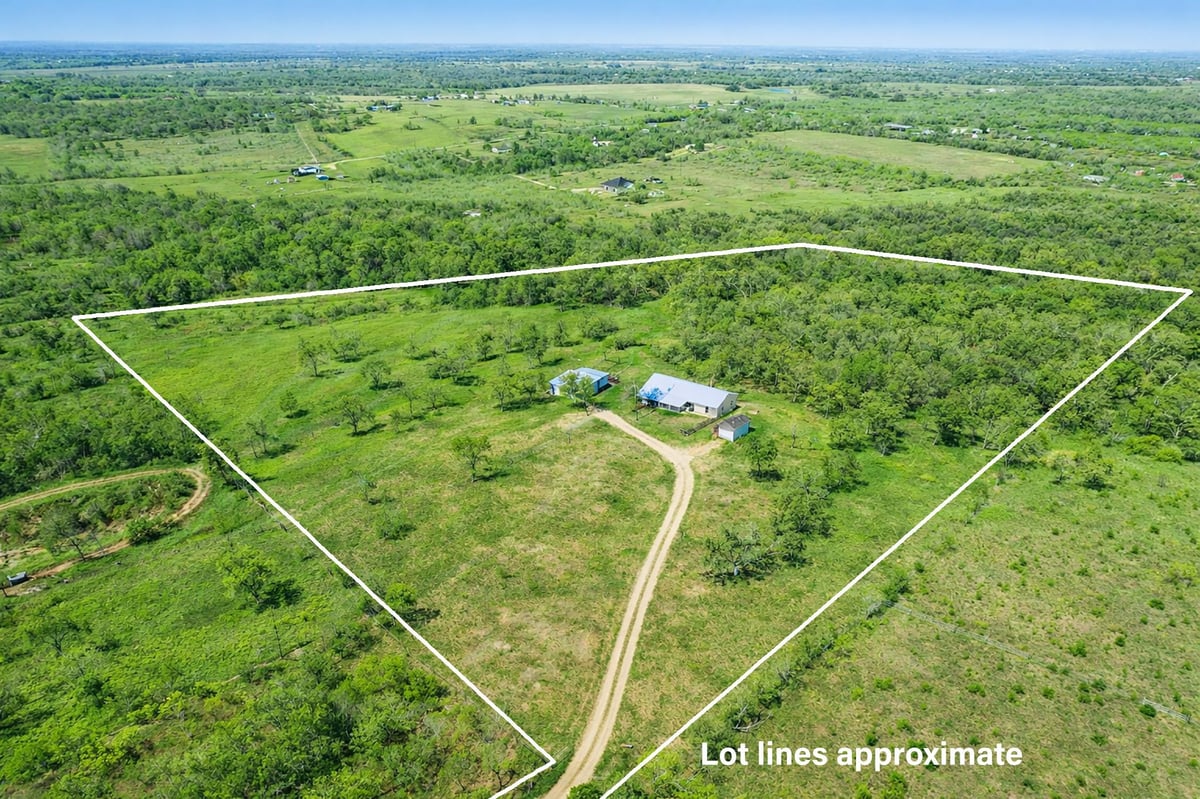 View 14985 Fm 86 in n/a 14985 Fm 86 - front exterior - Luxury home in n/a, Dale, TX