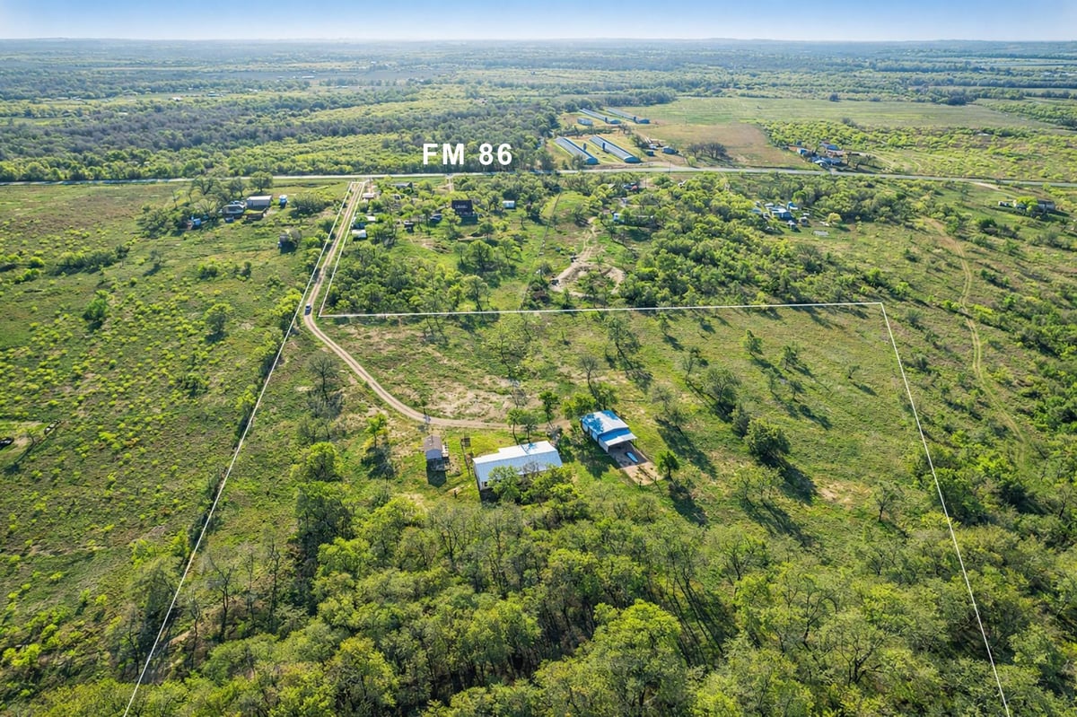 View 14985 Fm 86 in n/a 14985 Fm 86 - property photo 1 - Luxury home in n/a, Dale, TX