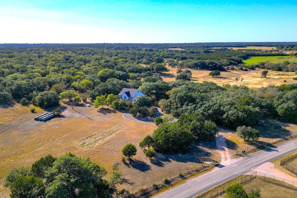 View 149a Cr 103 in none 149a Cr 103 - front exterior - Luxury home in none, Lampasas, TX