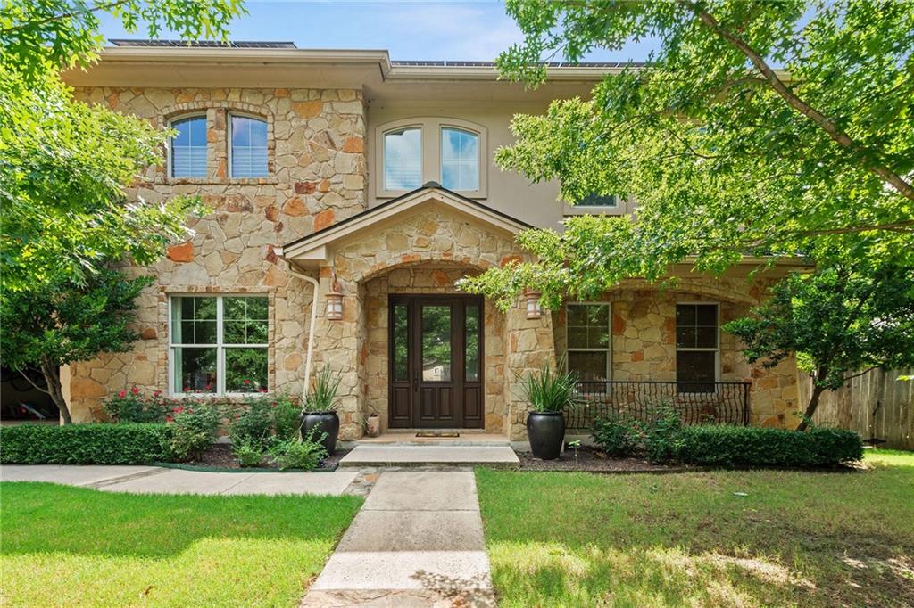 View 15 Scott Cres in Tarrytown 15 Scott Cres - property photo 1 - Luxury home in Tarrytown, Austin, TX
