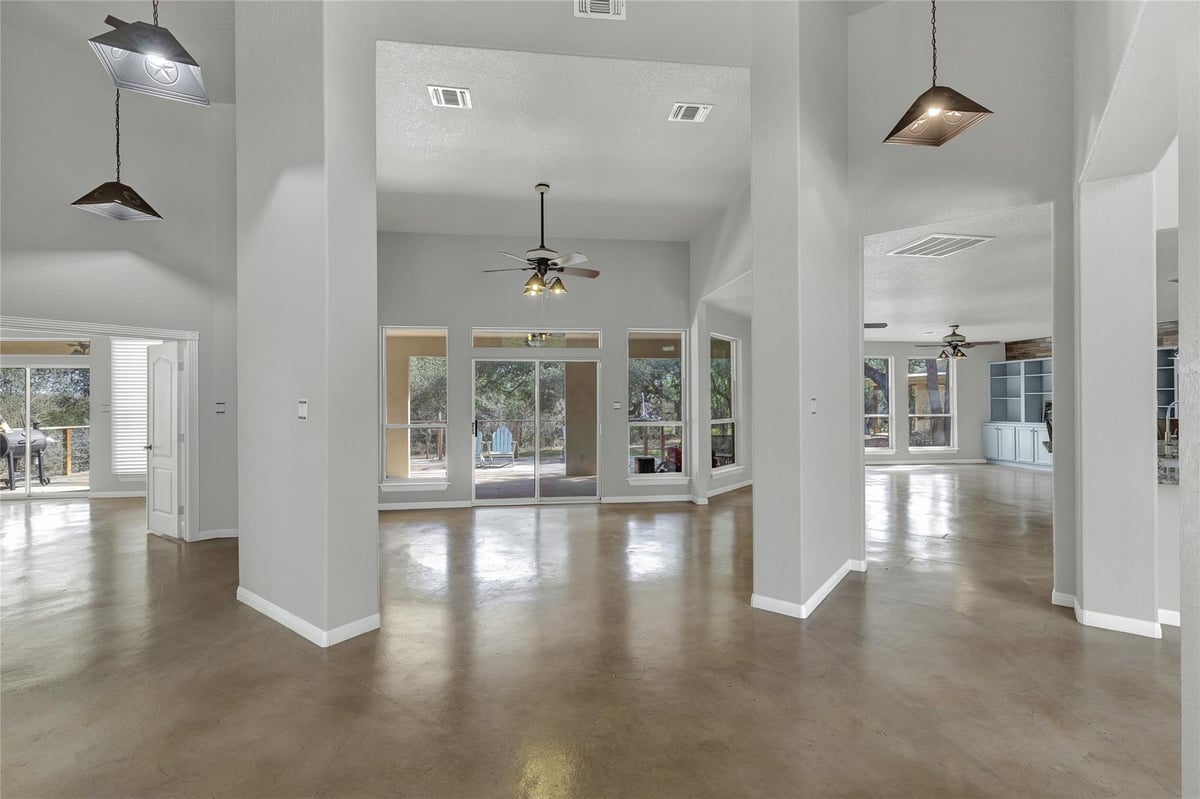 Kitchen at 150 Hidden Holw - 4 bed 2 bath home