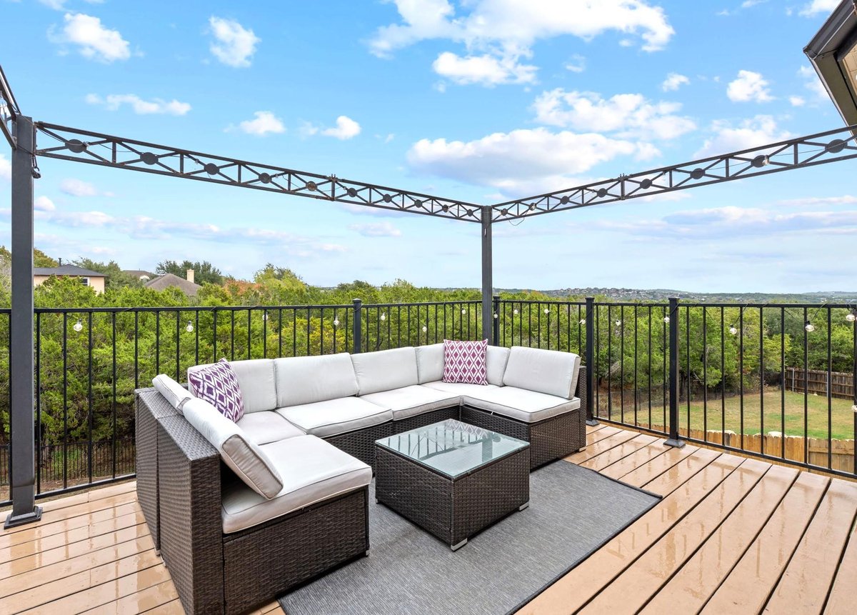 View 150 Manchester Ln in Belterra Ph Ii Sec 2 150 Manchester Ln - front exterior - Luxury home in Belterra Ph Ii Sec 2, Austin, TX