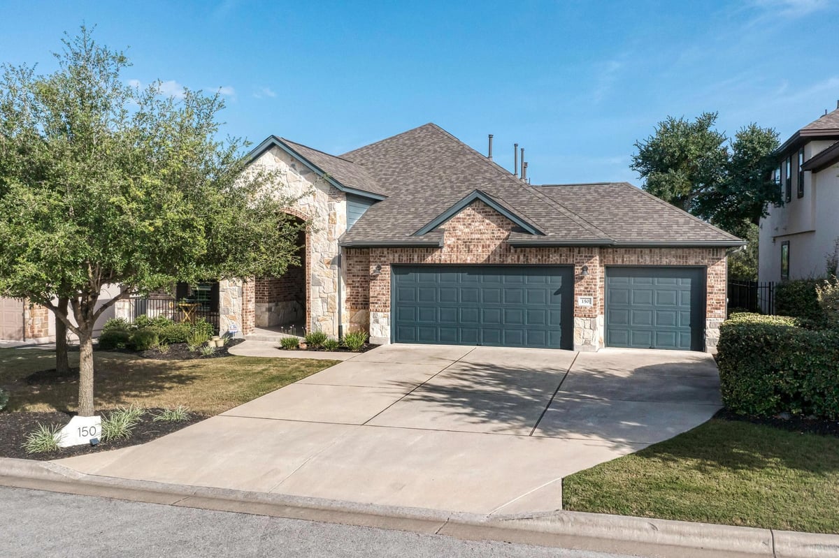 View 150 Patience Cv in Reunion Ranch Ph Three Sec Five 150 Patience Cv - front exterior - Luxury home in Reunion Ranch Ph Three Sec Five, Austin, TX