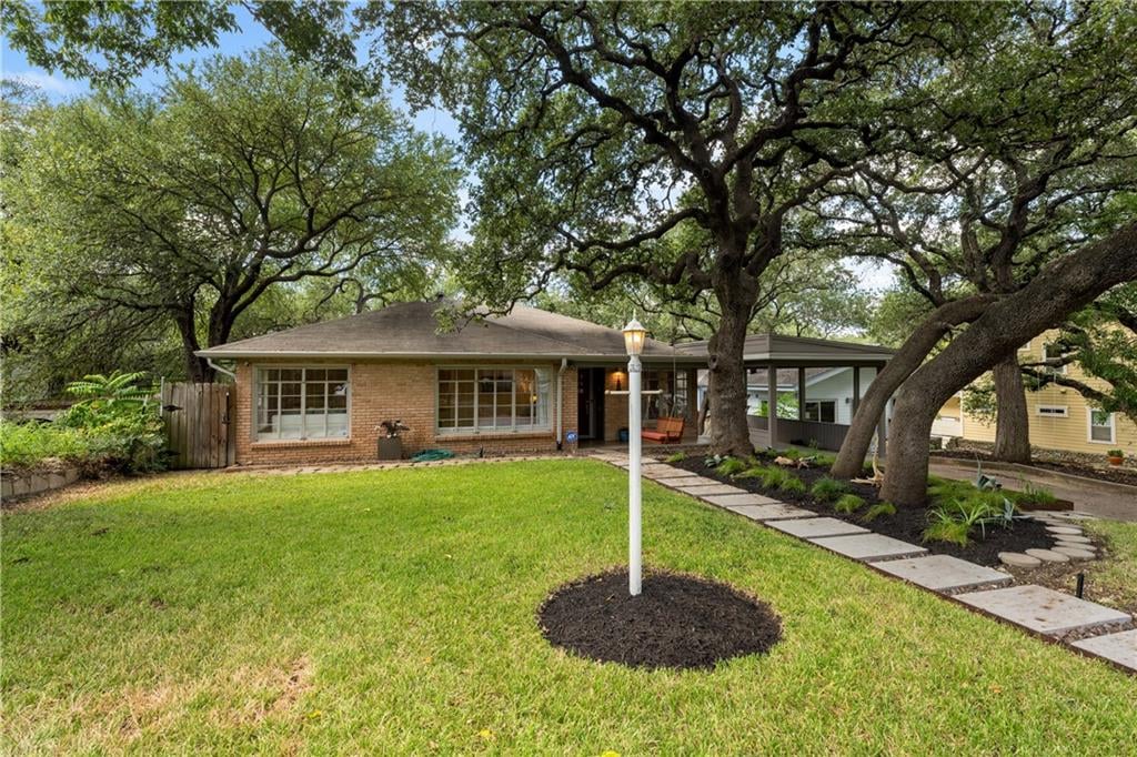 View 1500 Alta Vista Ave in Travis Heights 1500 Alta Vista Ave - front exterior - Luxury home in Travis Heights, Austin, TX