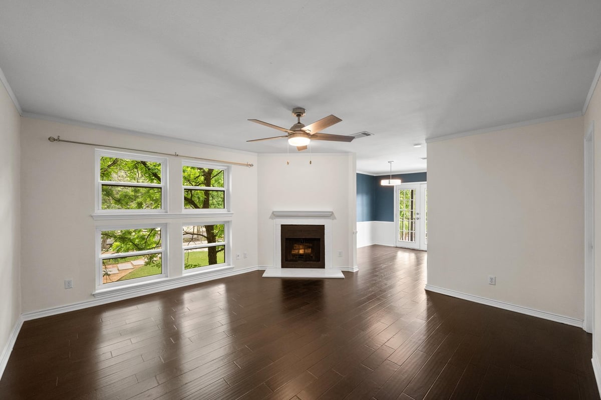 View 1500 Woodlawn BLVD Unit #7 (#202) in Woodlawn Place Condo 1500 Woodlawn BLVD Unit #7 (#202) - property photo 1 - Luxury home in Woodlawn Place Condo, Austin, TX