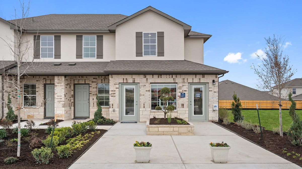 15012  Welsh Cob Rd  #B - front exterior - Luxury home in PALOMINO, Manor, TX