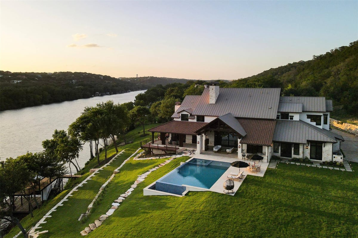 15016 Flat Top Ranch Rd - front exterior - Luxury home in Steiner Ranch Ph 01 Sec 06G, Austin, TX
