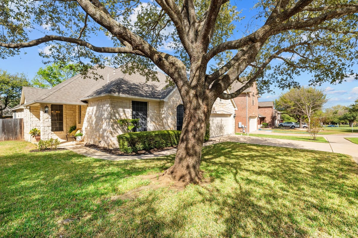 Kitchen at 15016 Thatcher Dr - 3 bed 2 bath home