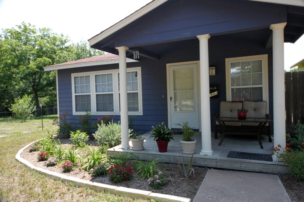 View 1502 Newton St in Bouldin Creek 1502 Newton St, photo 1, Bouldin Creek, Austin, TX