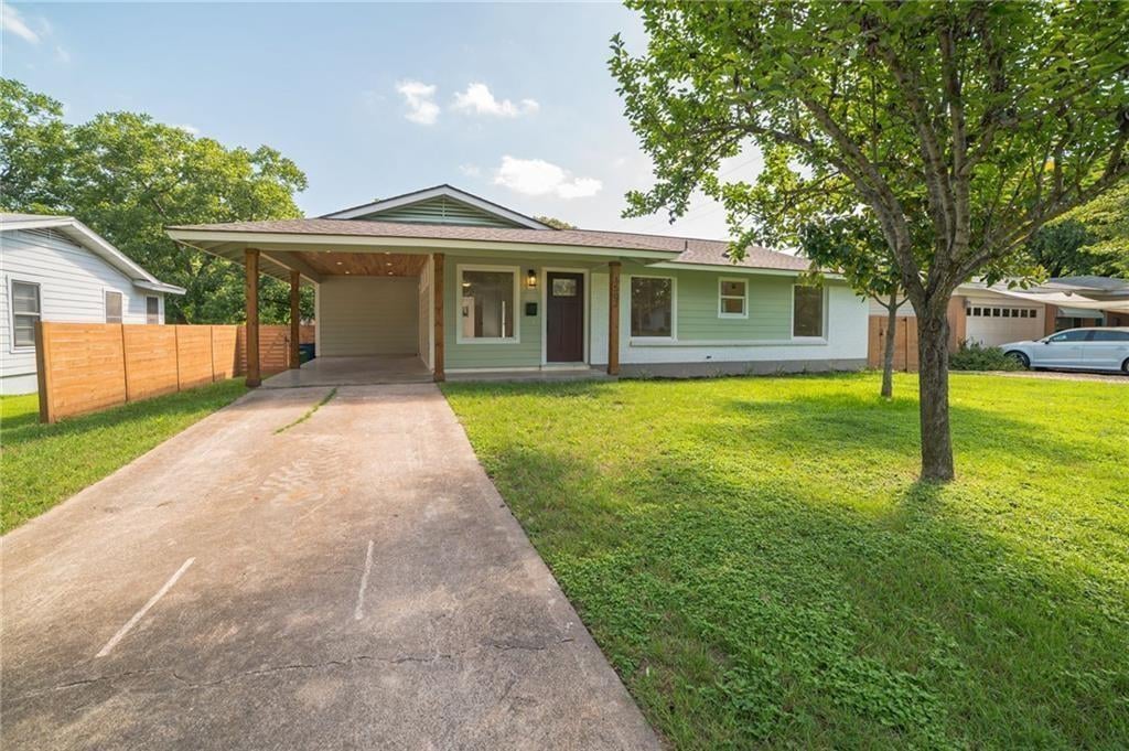 View 1502 Villanova DR in Wooten Park Sec 02 1502 Villanova DR - property photo 1 - Luxury home in Wooten Park Sec 02, Austin, TX