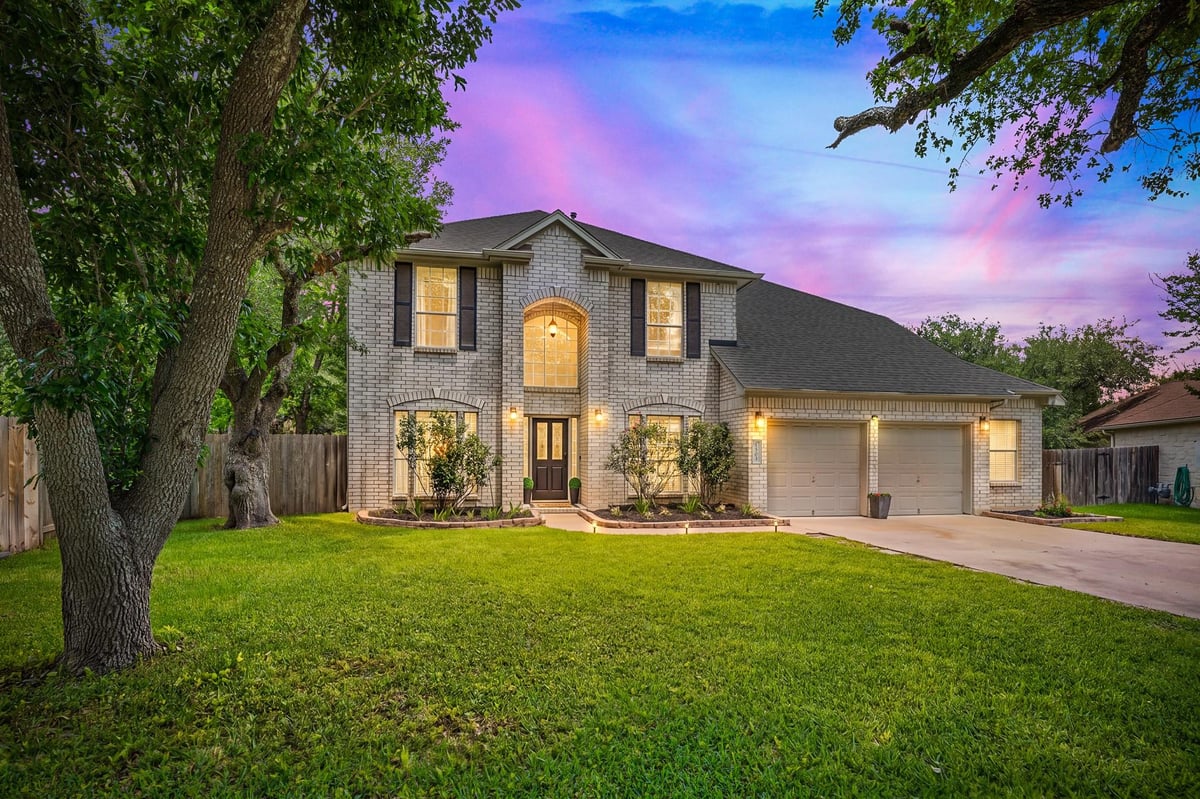 View 1503 Warren CV in Buttercup Creek Ph 04 Sec 03 1503 Warren CV - front exterior - Luxury home in Buttercup Creek Ph 04 Sec 03, Cedar Park, TX