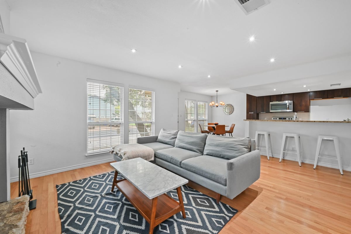 View 1504 Allen RD Unit #B in Westlake Condo 1504 Allen RD Unit #B - front exterior - Luxury home in Westlake Condo, Austin, TX