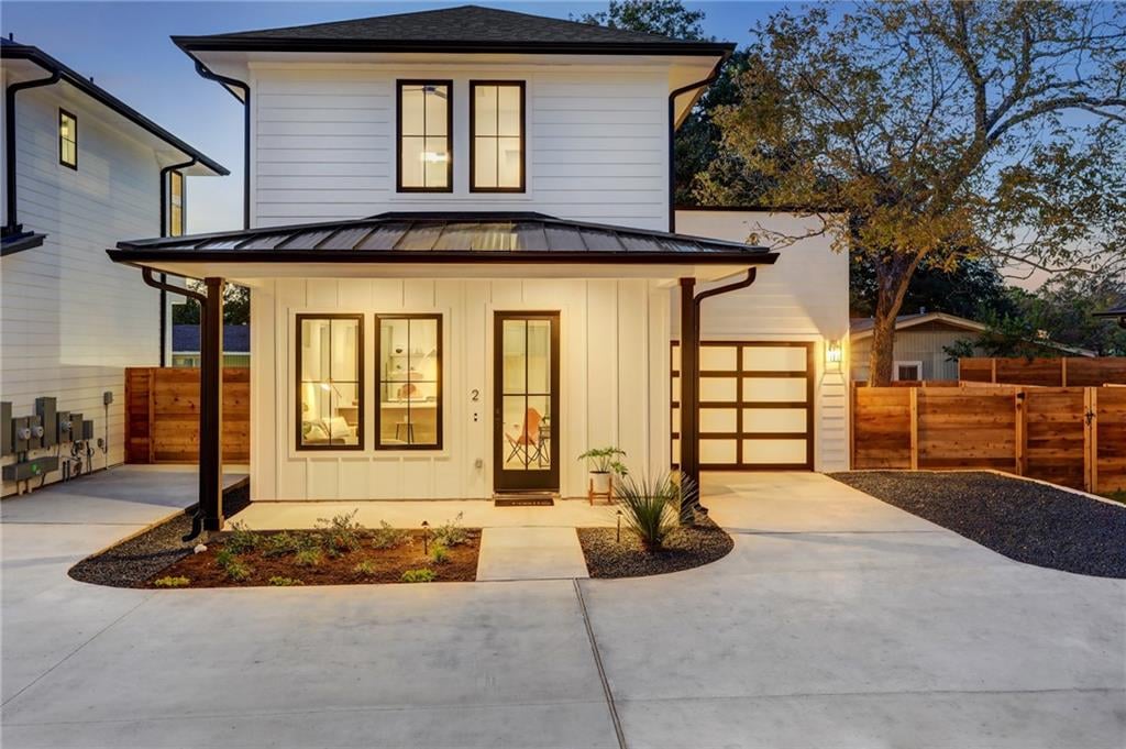 View 1504 Ruth Ave Unit #2 in Brentwood 1504 Ruth Ave Unit #2 - front exterior - Luxury home in Brentwood, Austin, TX